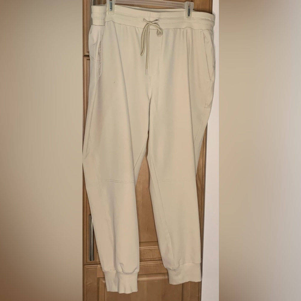 Stretch tech quick dry cream casual pants with pockets